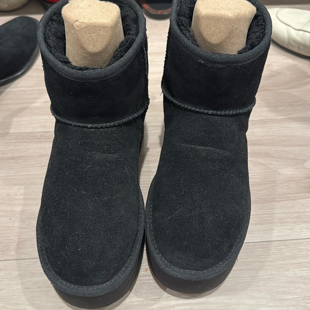 Short platform ugg boots